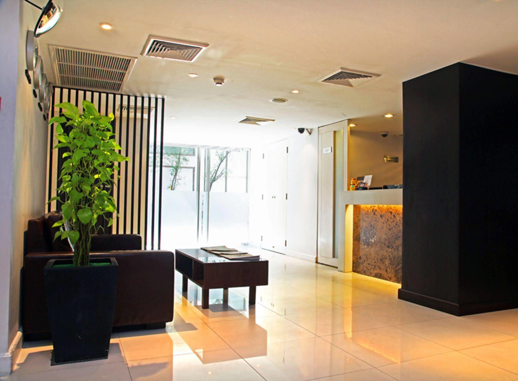 24 Inn Hotel Бангкок Экстерьер фото