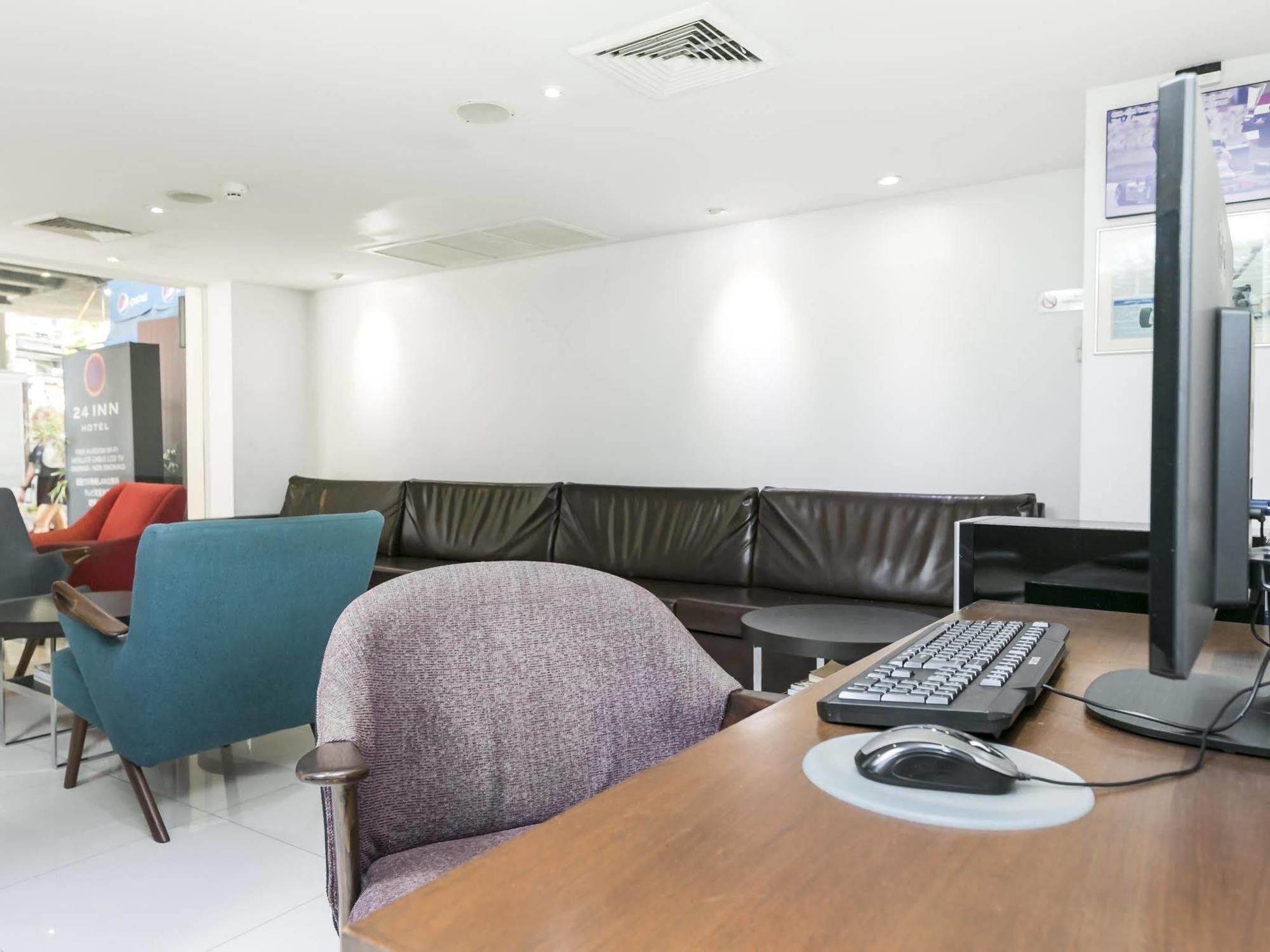 24 Inn Hotel Бангкок Экстерьер фото